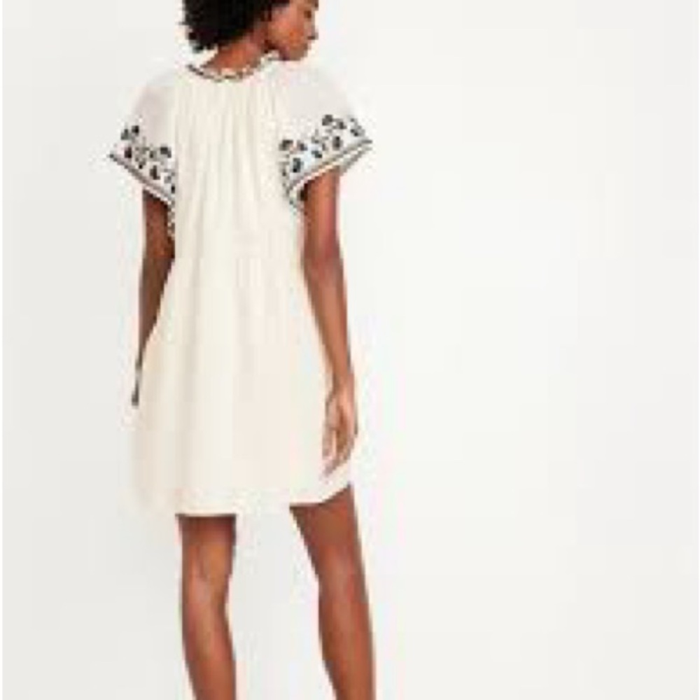 Old Navy Embroidered Mini Swing Dress Sz M NWT - Picture 7 of 8